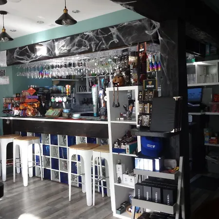 Double Room, Nyaraló